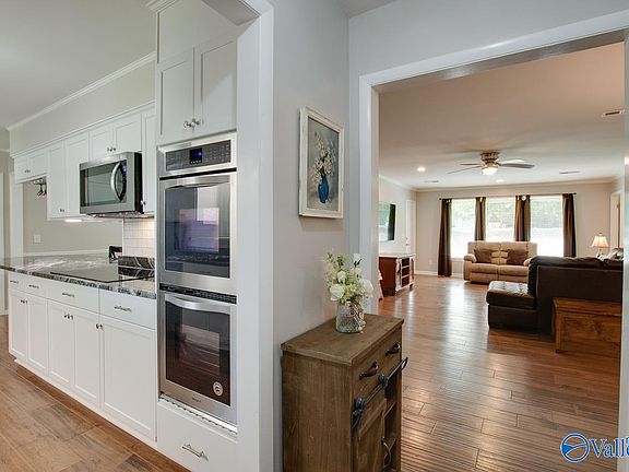 3rd image of 316 Plantation Dr