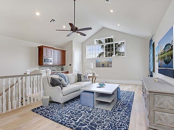 4th image of 1230 N Ocean Blvd