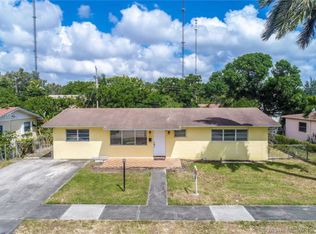 351 NW 204th Ter, Miami Gardens, FL 33169