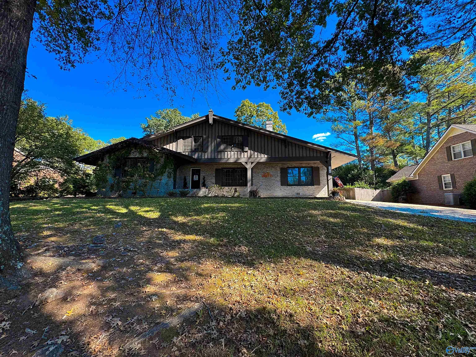 4 bed, 3.0 bath, 3506 sqft, $4,000 — Photo 3