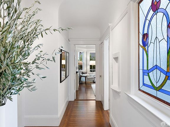 3rd image of 1855 Sacramento St APT 11