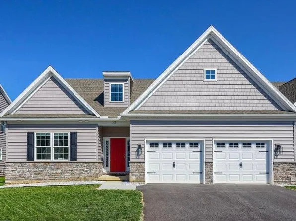 212 Buckton Dr, Lititz, PA 17543