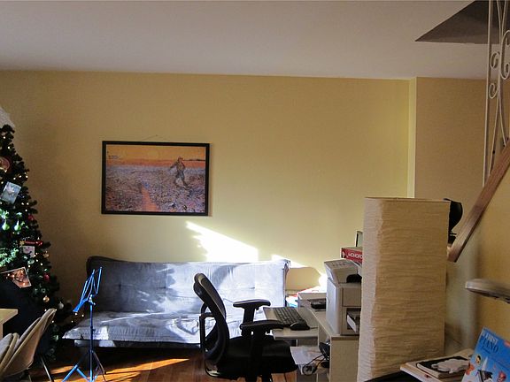 5th image of 549 W Park Ave APT A