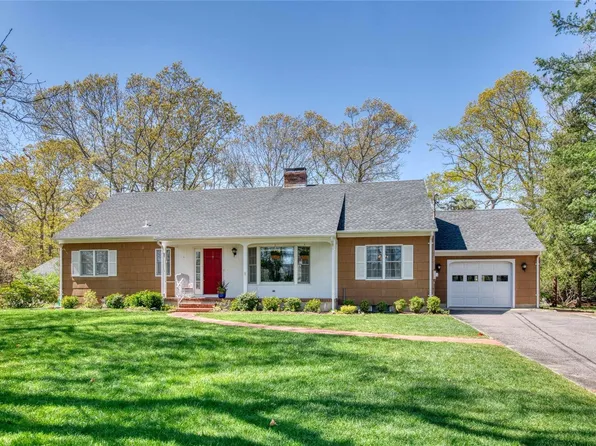 1735 Mason Drive, Cutchogue, NY 11935