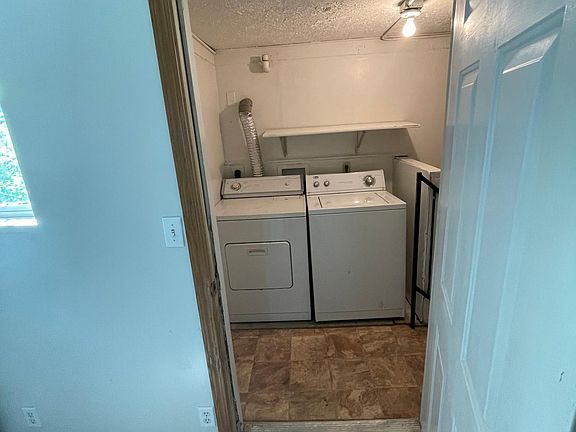 3rd image of 2033 N 32nd St