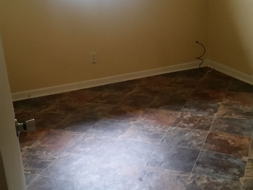 2nd image of 12588 Robbie Ave