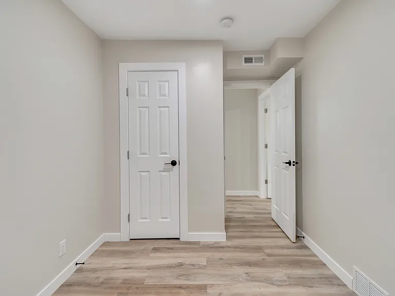 1317 E Brookshire Dr #1 — Photo 11