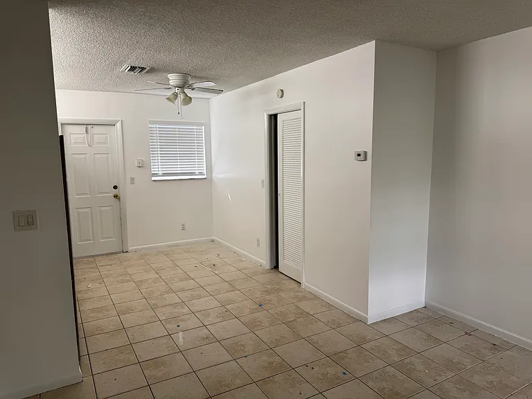 2887 SW 19th Ct #B — Photo 9