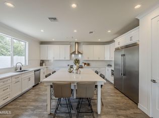3834 E Clarendon Ave, Phoenix, AZ 85018