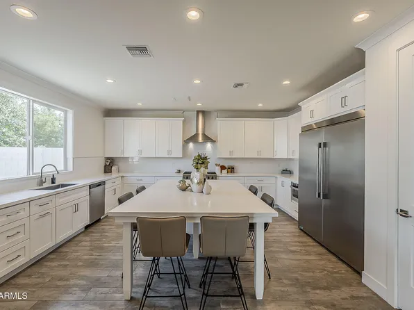 3834 E CLARENDON Avenue, Phoenix, AZ 85018