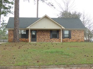 1208 Firestone Dr, Albany, GA 31707