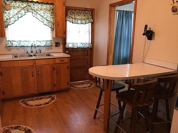 3rd image of 2602 Hillendale Dr NW