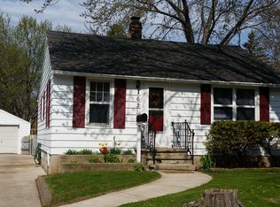 1623 N Charlotte St, Appleton, WI 54911