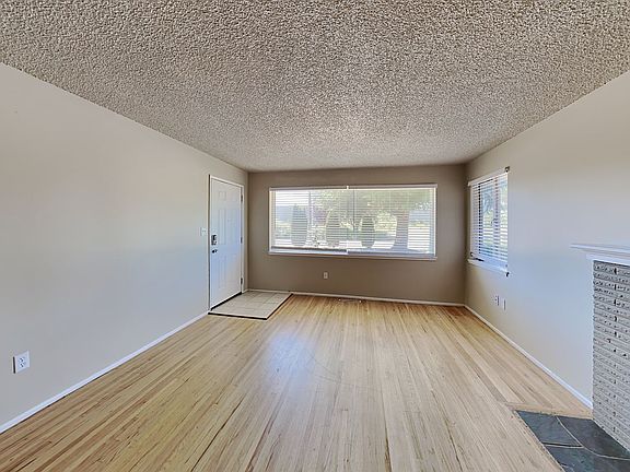 5th image of 1007 S Winnifred St