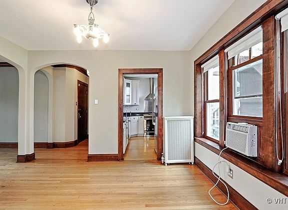 5th image of 6602 N Artesian Ave APT 1