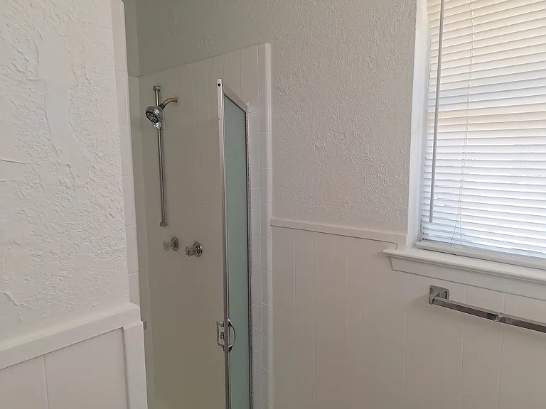 513 Simmons Dr — Photo 24
