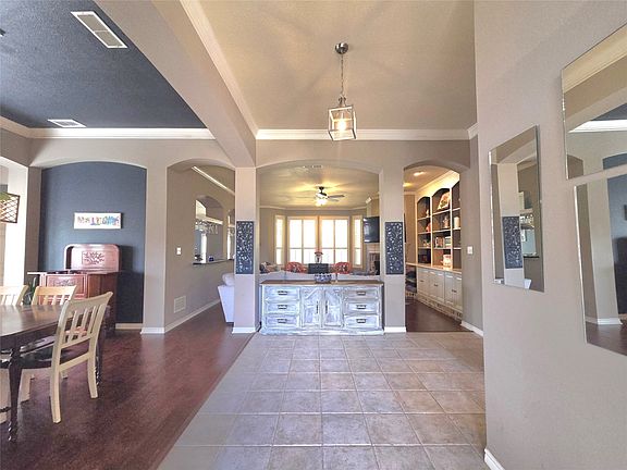 4th image of 2079 Fair Oaks Cir