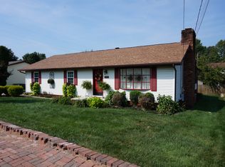 17 Morgan Ct, Hurricane, WV 25526