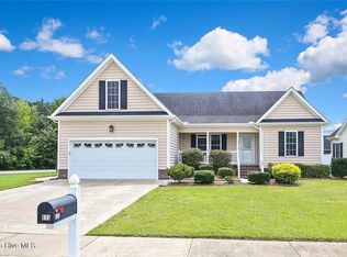 635 Millbrooke Cir, Elizabeth City, NC 27909