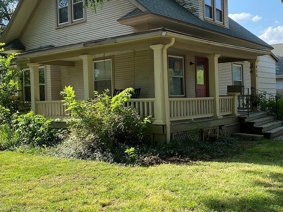 1st image of 454 S 11th St