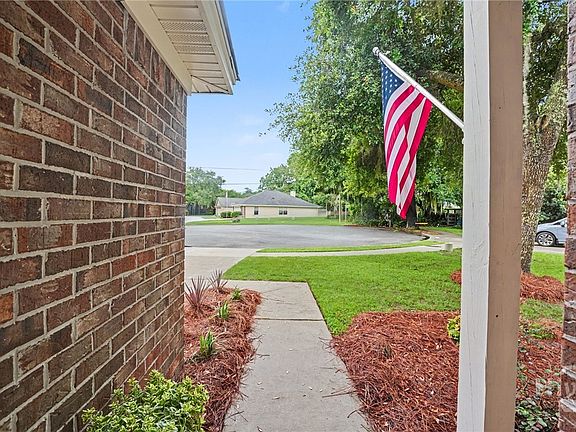 4th image of 127 Chapel Drive