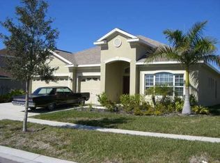 414 York Dale Dr, Ruskin, FL 33570