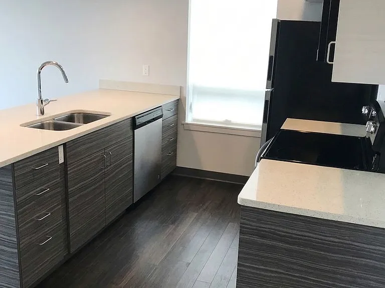 City Lights Modern, Luxury Living in Downtown Winooski — Photo 27