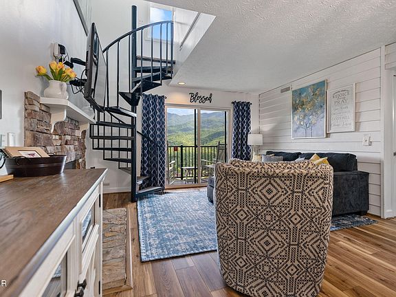 2nd image of 3710 Weber Rd #303-A
