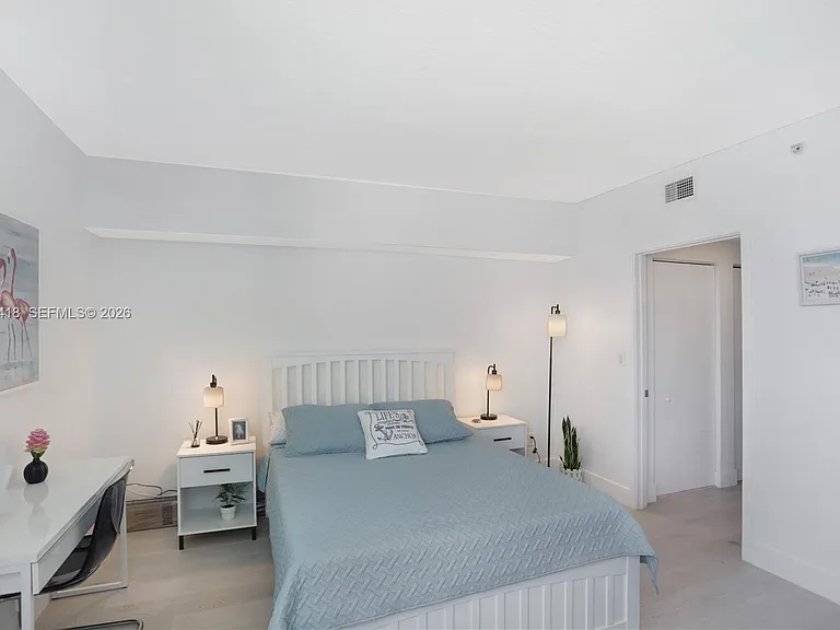 335 Biscayne Blvd #3808 — Photo 26