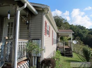 1460 E Big Springs Rd, Lansing, NC 28643