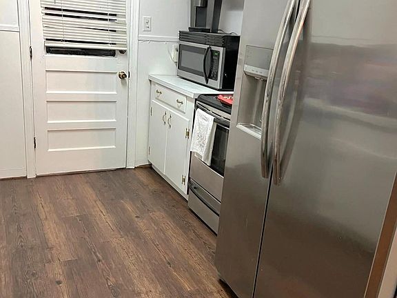 5th image of 213 Holly Dr