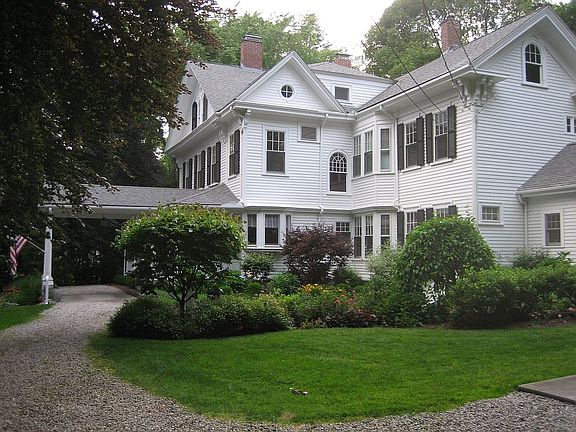 Side view from driveway