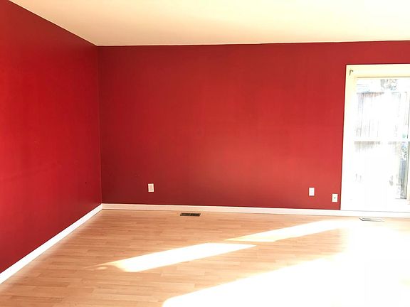 2nd image of 1335 Dulong Ave