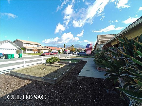 2nd image of 42257 Santee Ct