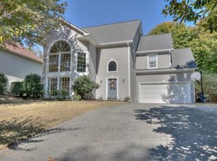 10860 Pinewalk Forest Cir, Alpharetta, GA 30022