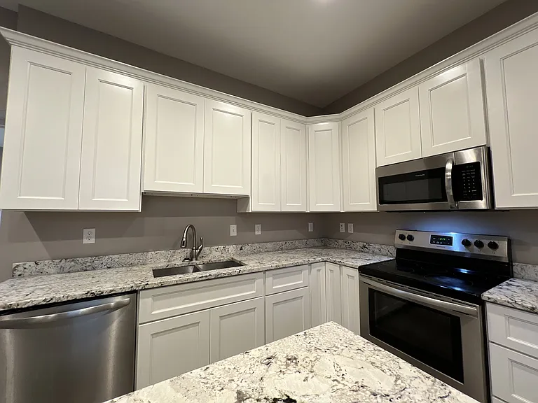 1228 Jackson St — Photo 8