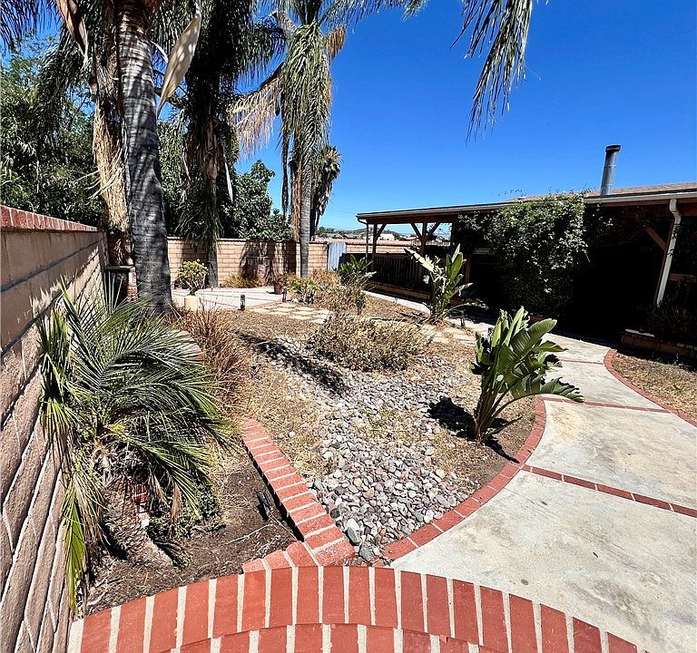 1st image of 31361 Murrieta Rd