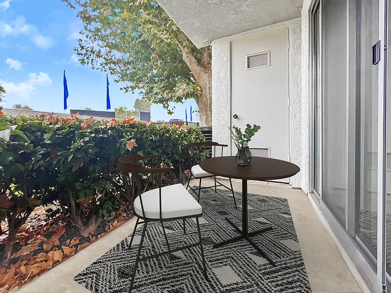 Azul Apartments — Photo 23