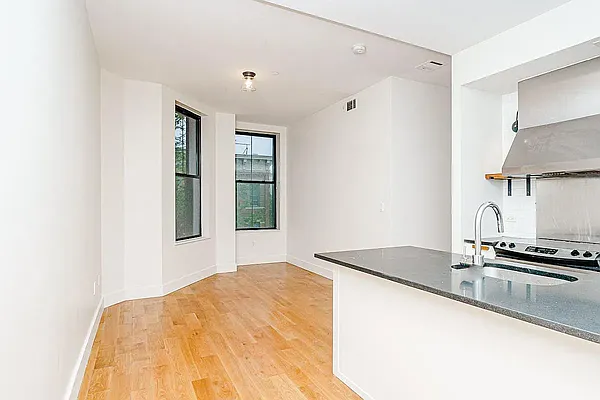 Rented by Bushburg | media 18