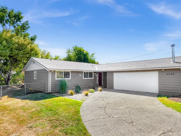 6555 Simmons Drive, Clinton, WA 98236