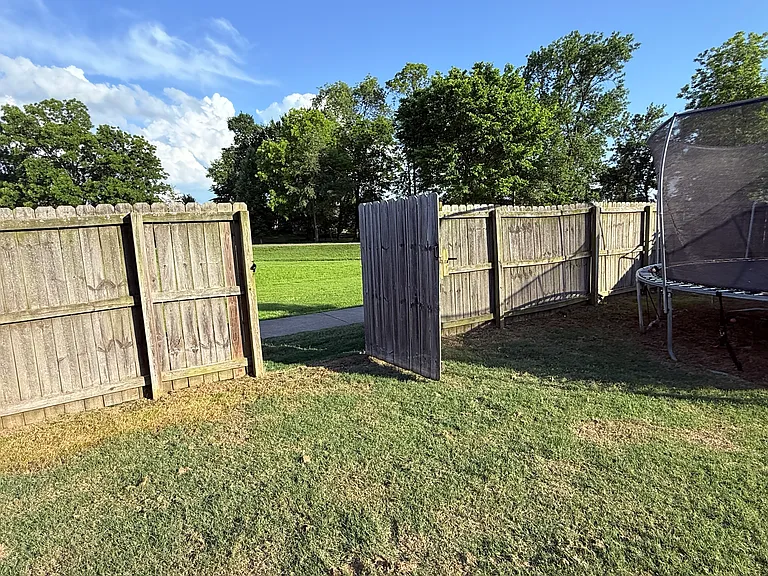 2601 SW Azalea Ave — Photo 39