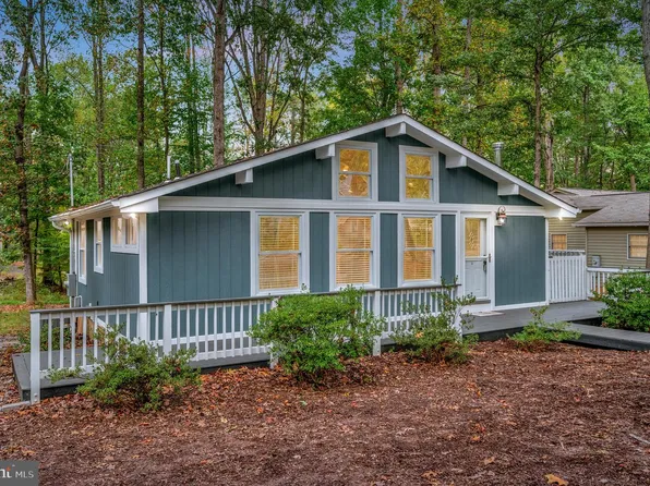 4239 Lakeview Pkwy, Locust Grove, VA 22508