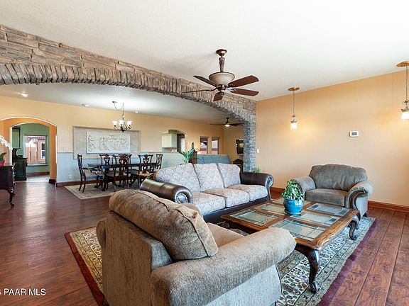 3rd image of 645 N Ambassador Rd