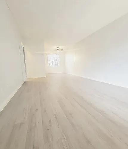1365 Orange Grove Ave #8 Photo 1