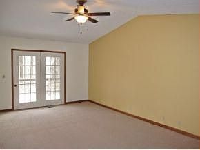 2nd image of 1521 E Browning Ln