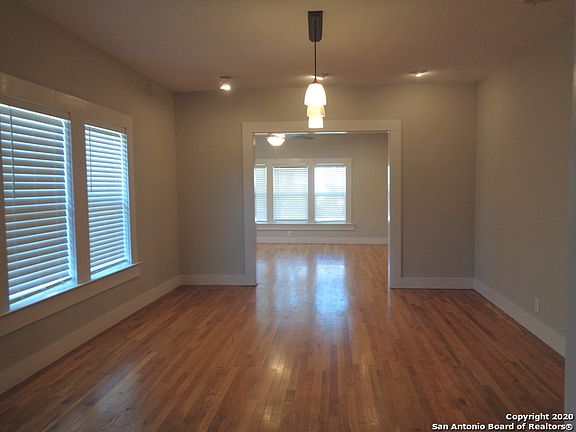 5th image of 302 Carnahan St