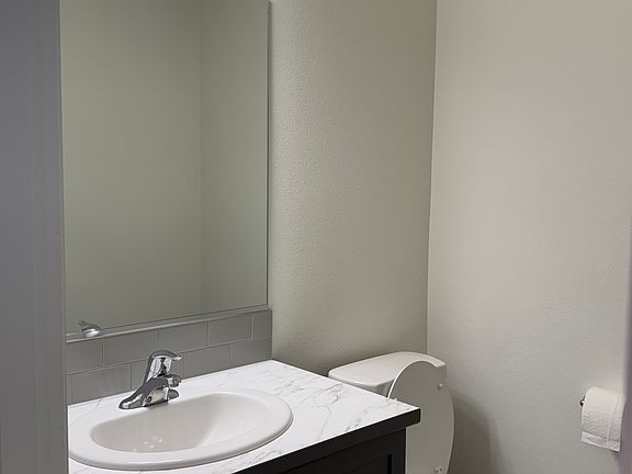 1/2 bath downstair
