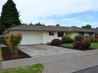 703 NE 109th Ct, Portland, OR 97220