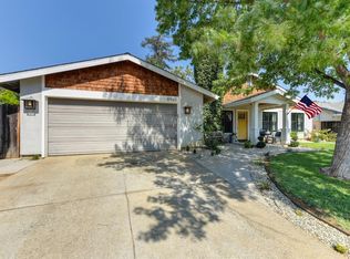 8965 Park Trail Dr, Elk Grove, CA 95624