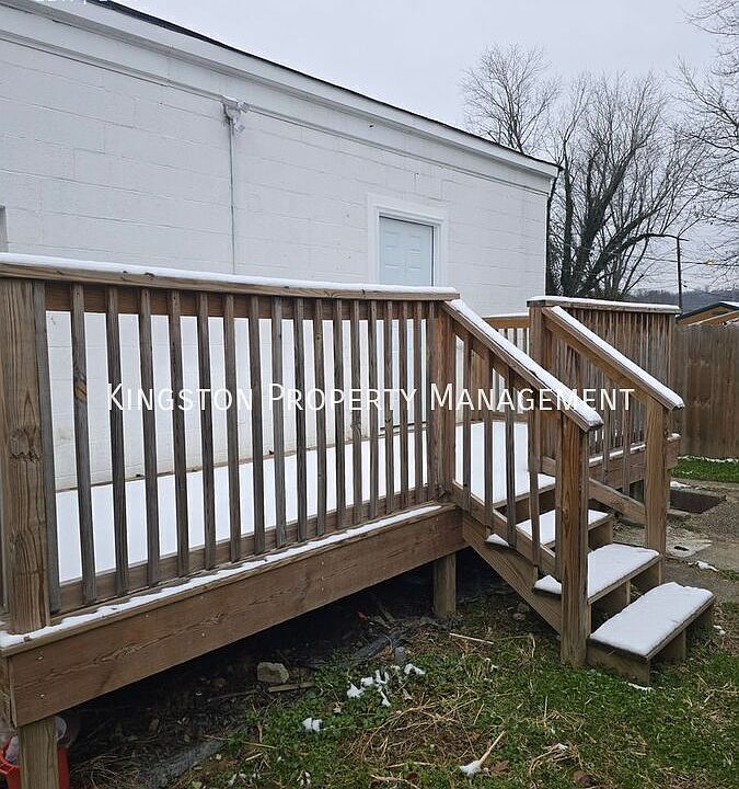1st image of 515 1/2 Clark St